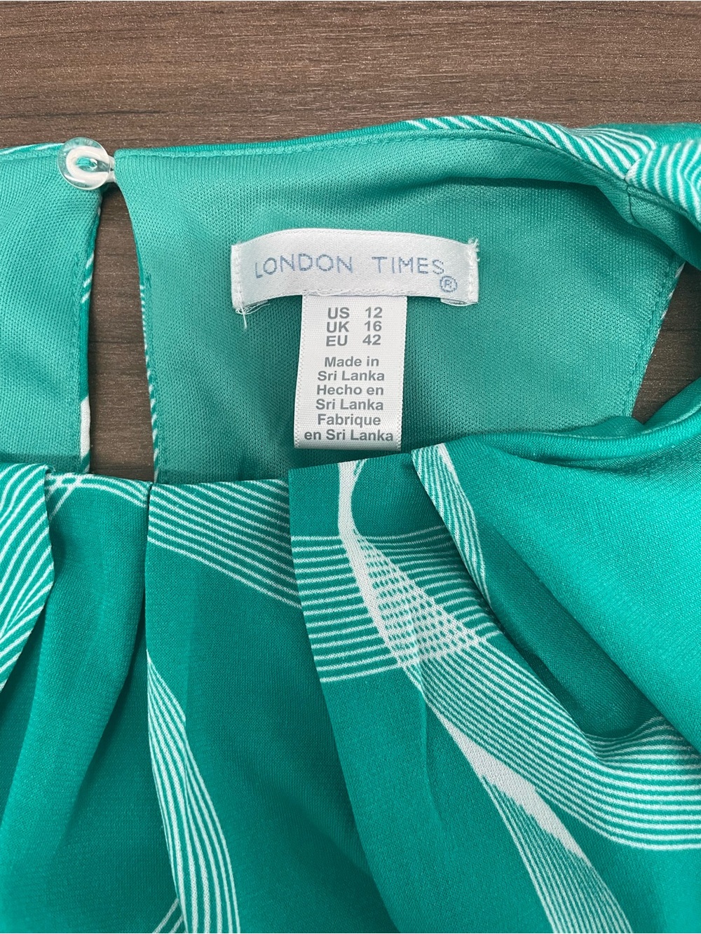 London Times Green & White Geometric Print Maxi Dress size 12 - Picture 3 of 10